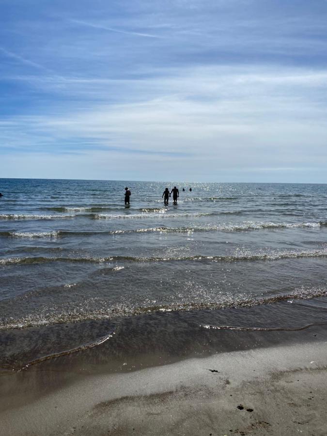Hus med pool nära havet Villa Falkenberg Exteriör bild